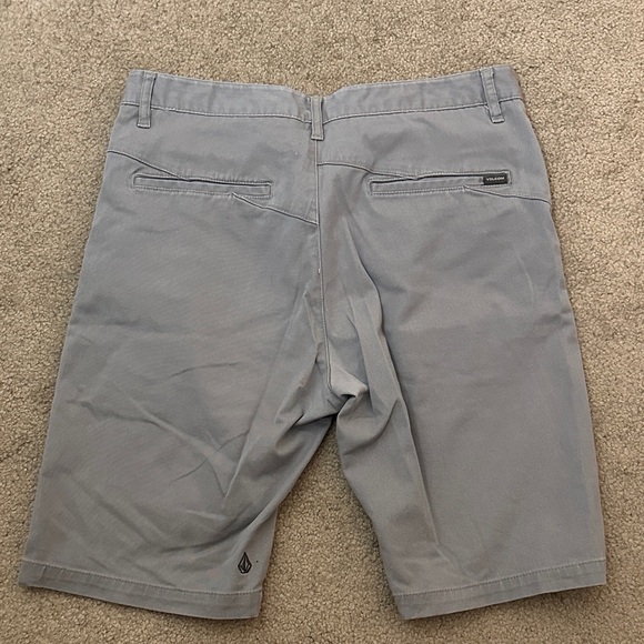 Volcom Men's Light Gray Shorts - Picture 3 of 3